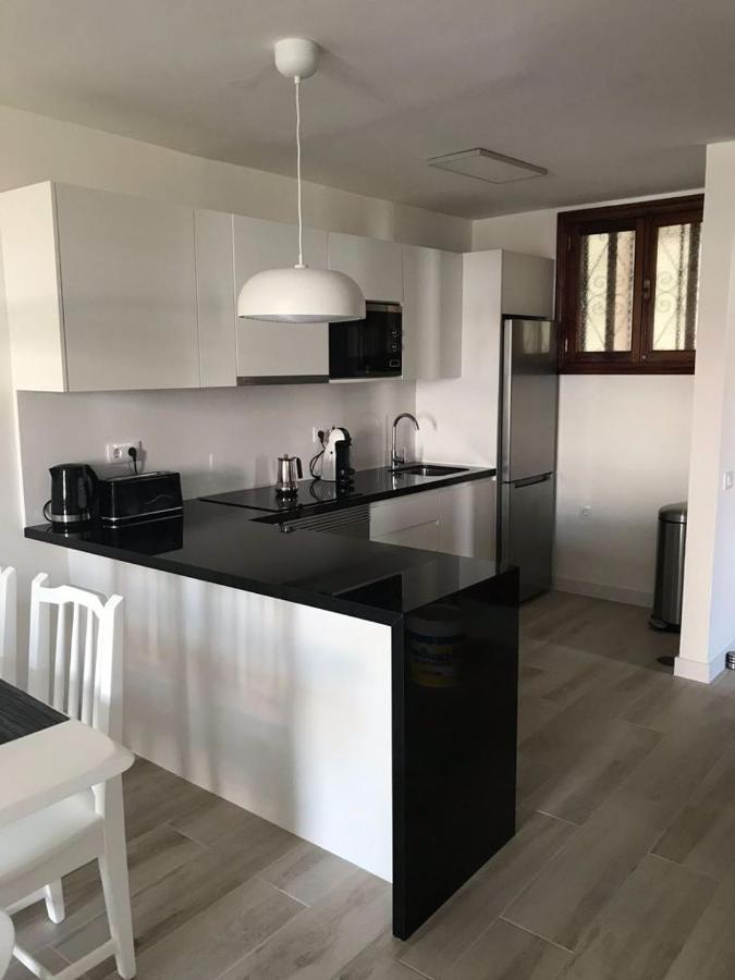 Parque Santiago I - 2 Bedroom - 1 Bathroom - Open Plan Living - Kitchen Area - Extra Large Balcony - First Floor Apartment Playa de las Américas Exterior foto